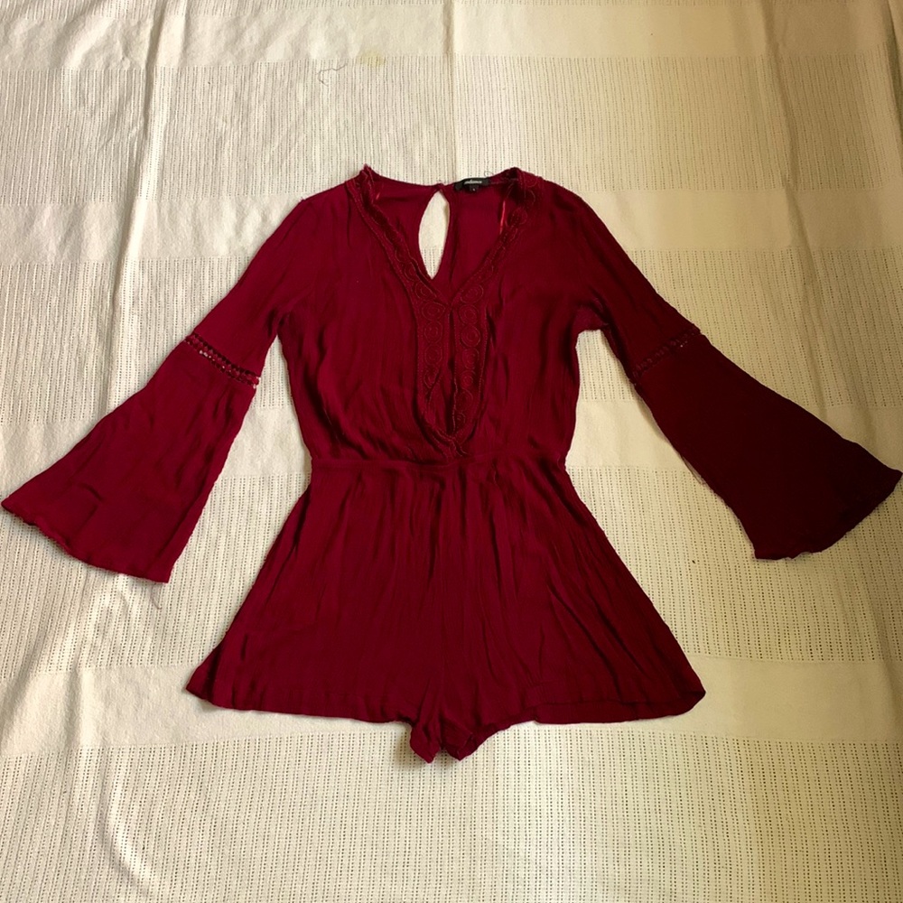 Size L Ambiance Bell Sleeve Open Peep Hole Short Romper